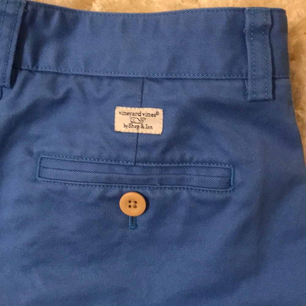 Vineyard Vines boys flat front blue Size 12